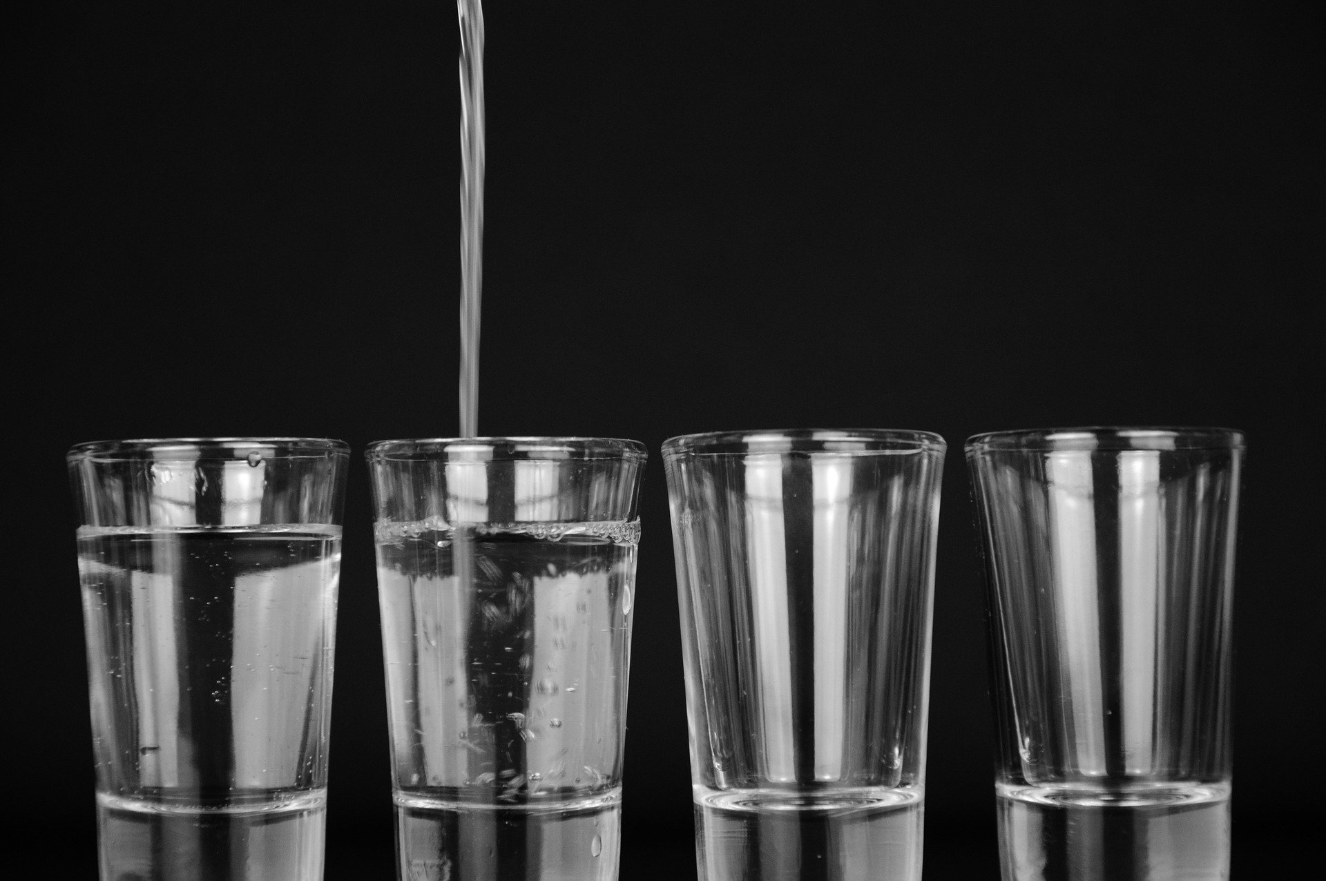 Should You Rent or Buy A Water Cooler?
